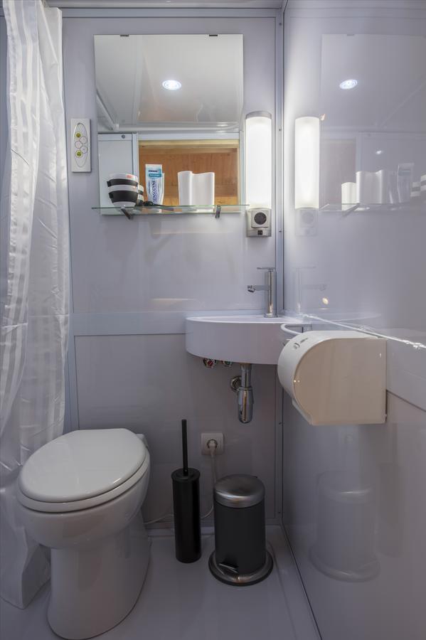 Lodgehotel De Lelie Makkum Luaran gambar